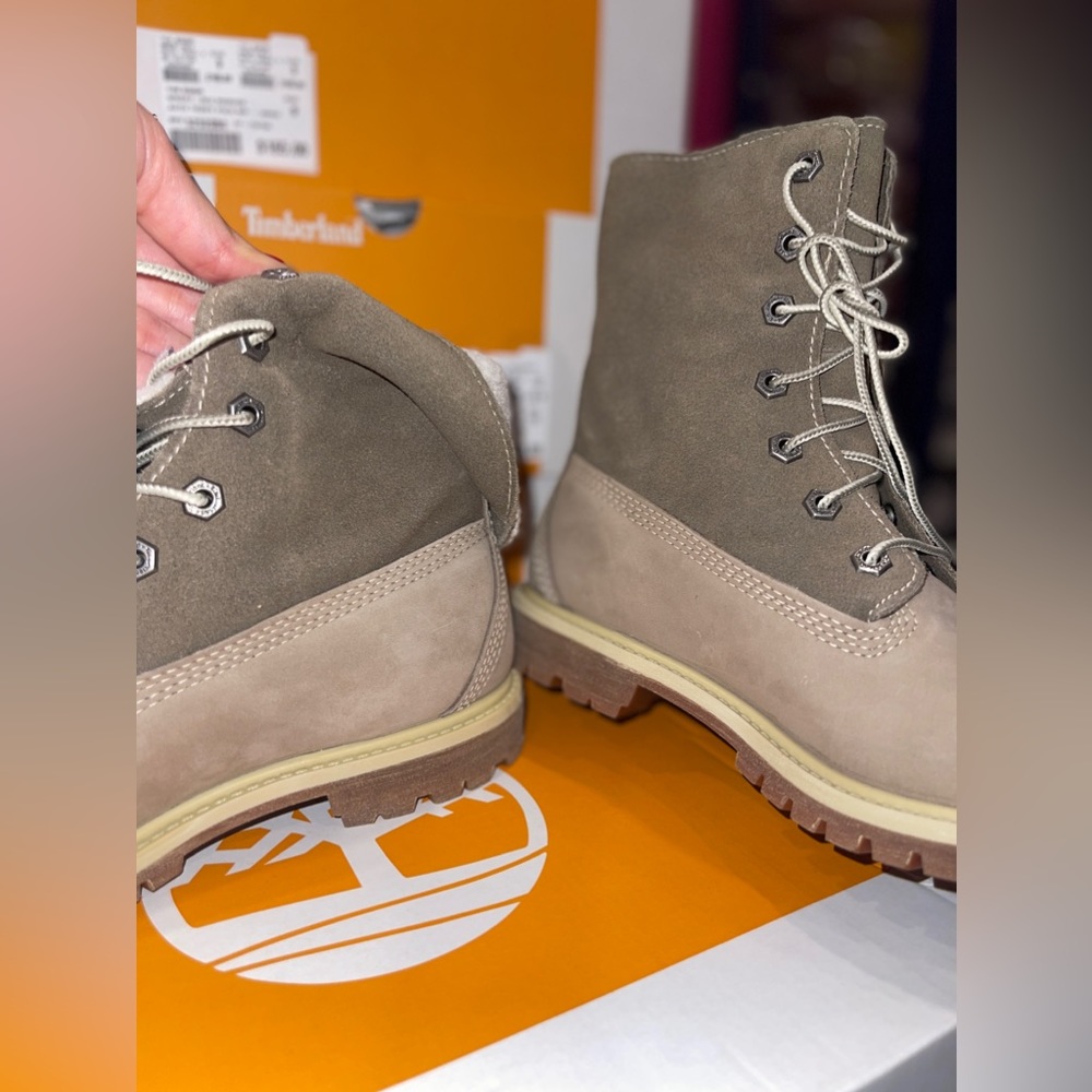 Timberland Authentic Nubuck Boots - Picture 5 of 7
